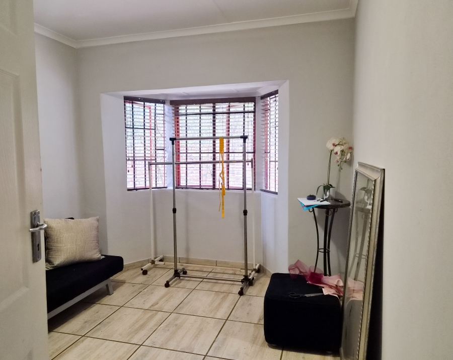 3 Bedroom Property for Sale in Mooivallei Park North West